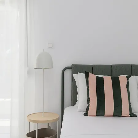 Glow Apartments, In 3*