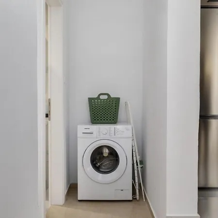 Glow Apartments, In بيت ضيافة